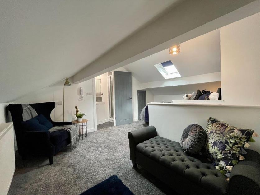 Boutique 5 Bed Home On Birdwell Road - Free Parking Sheffield Kültér fotó
