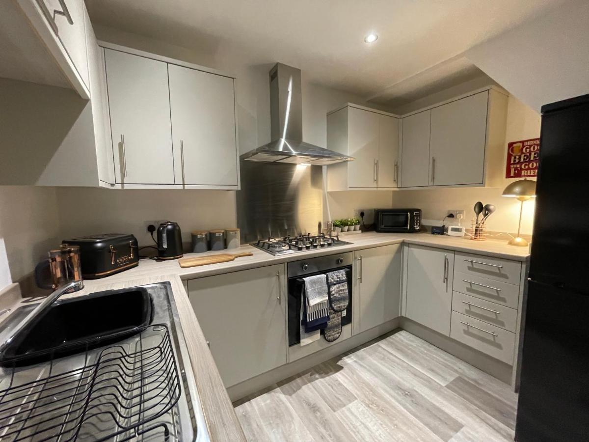 Boutique 5 Bed Home On Birdwell Road - Free Parking Sheffield Kültér fotó
