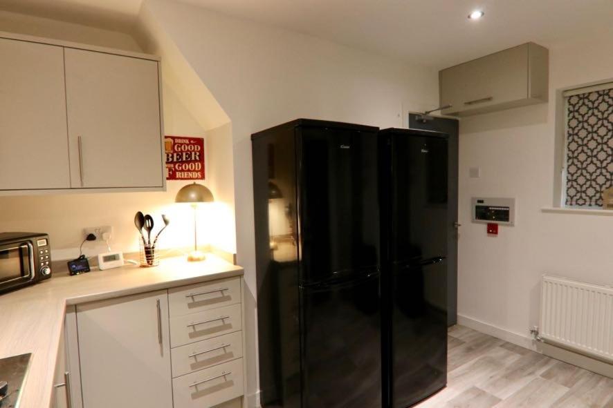 Boutique 5 Bed Home On Birdwell Road - Free Parking Sheffield Kültér fotó